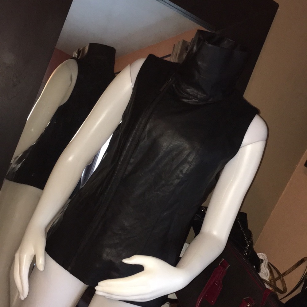 Echo leather vest sz m/l